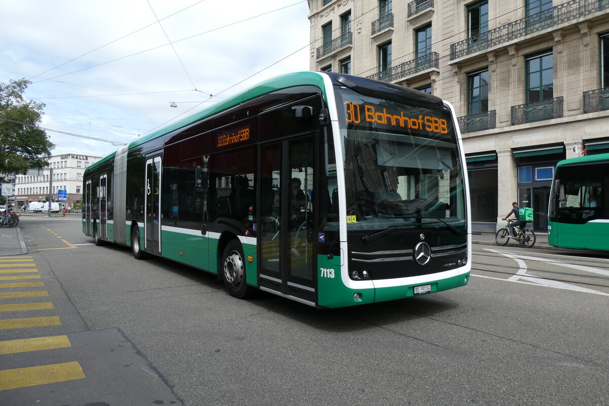(278'444) - BVB Basel - Nr. 7113/BS 99'114 - eMercedes am 4. August 2025 beim Bahnhof Basel