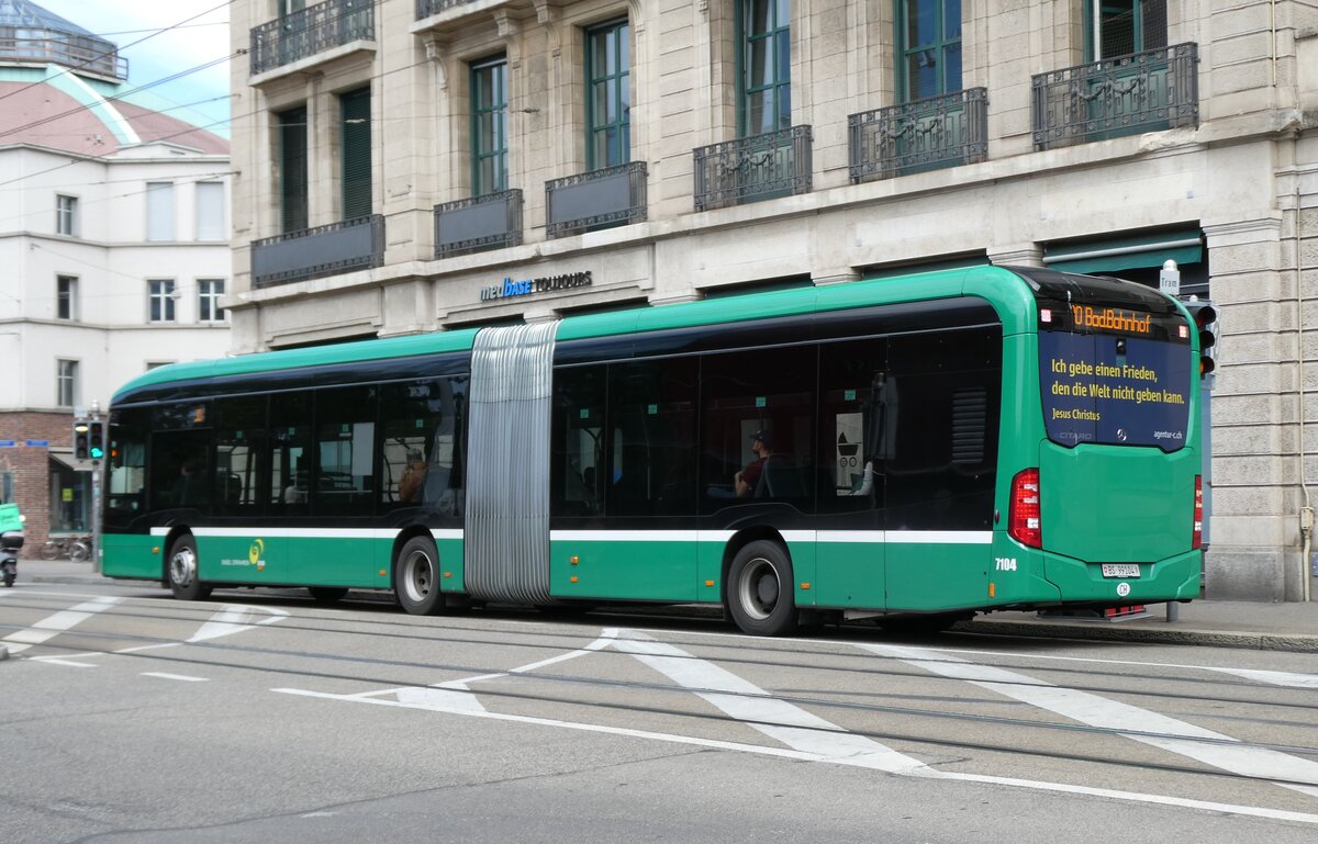 (278'463) - BVB Basel - Nr. 7104/BS 99'104 - eMercedes am 4. August 2025 beim Bahnhof Basel