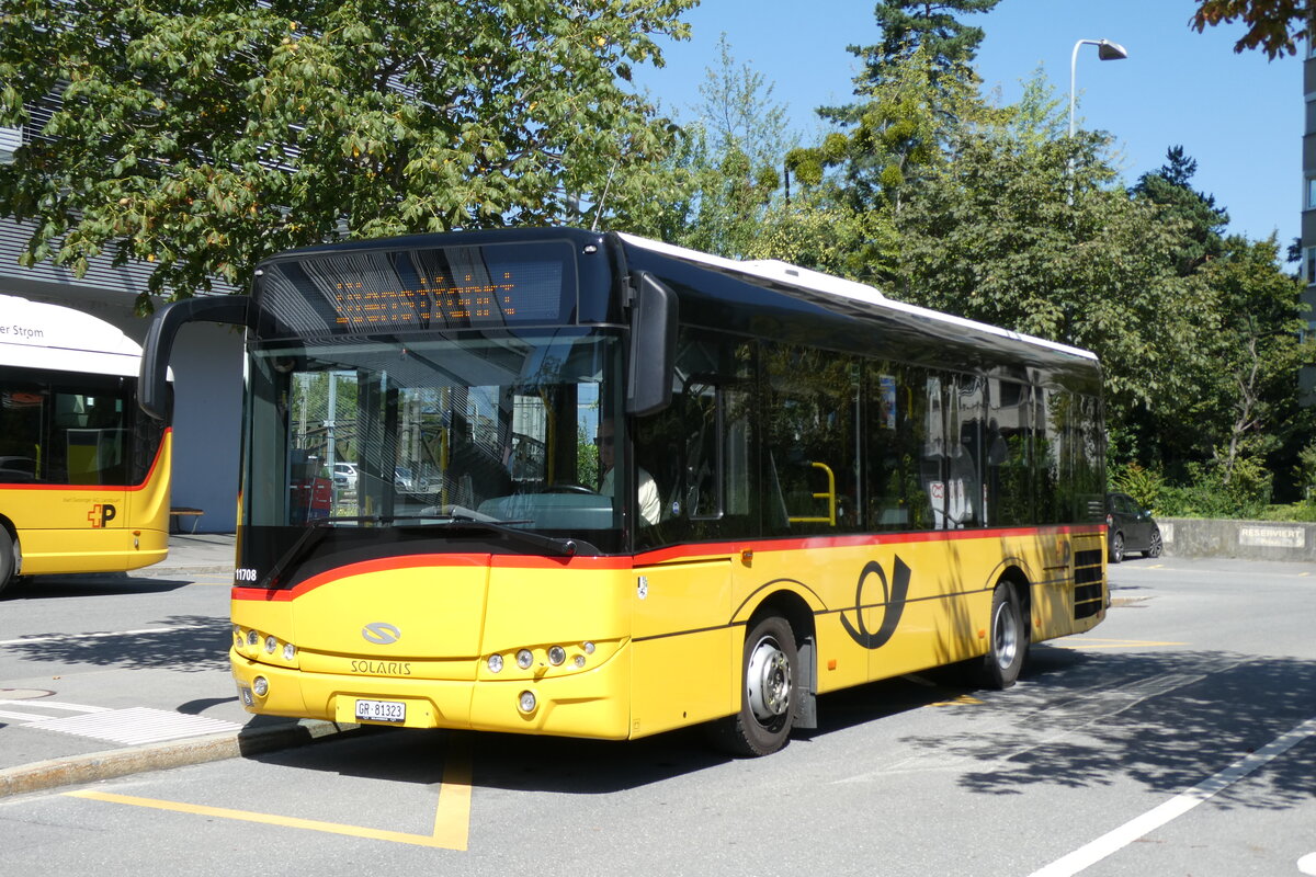 (278'622) - PostAuto Graub�nden - GR 81'323/PID 11'708 - Solaris am 8. August 2025 beim Bahnhof Landquart