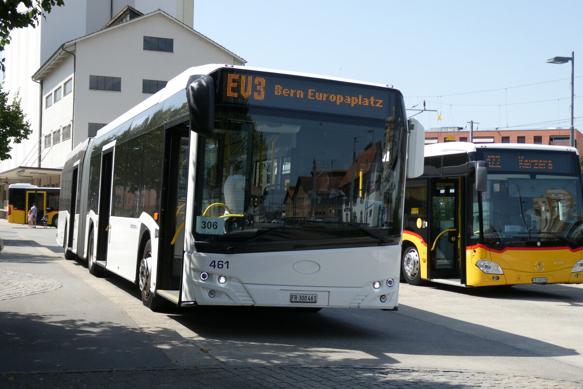 (278'873) - Intertours, Domdidier - Nr. 461/FR 300'461 - Solaris (ex PostBus/A BD 15'719) am 15. August 2025 beim Bahnhof D�dingen