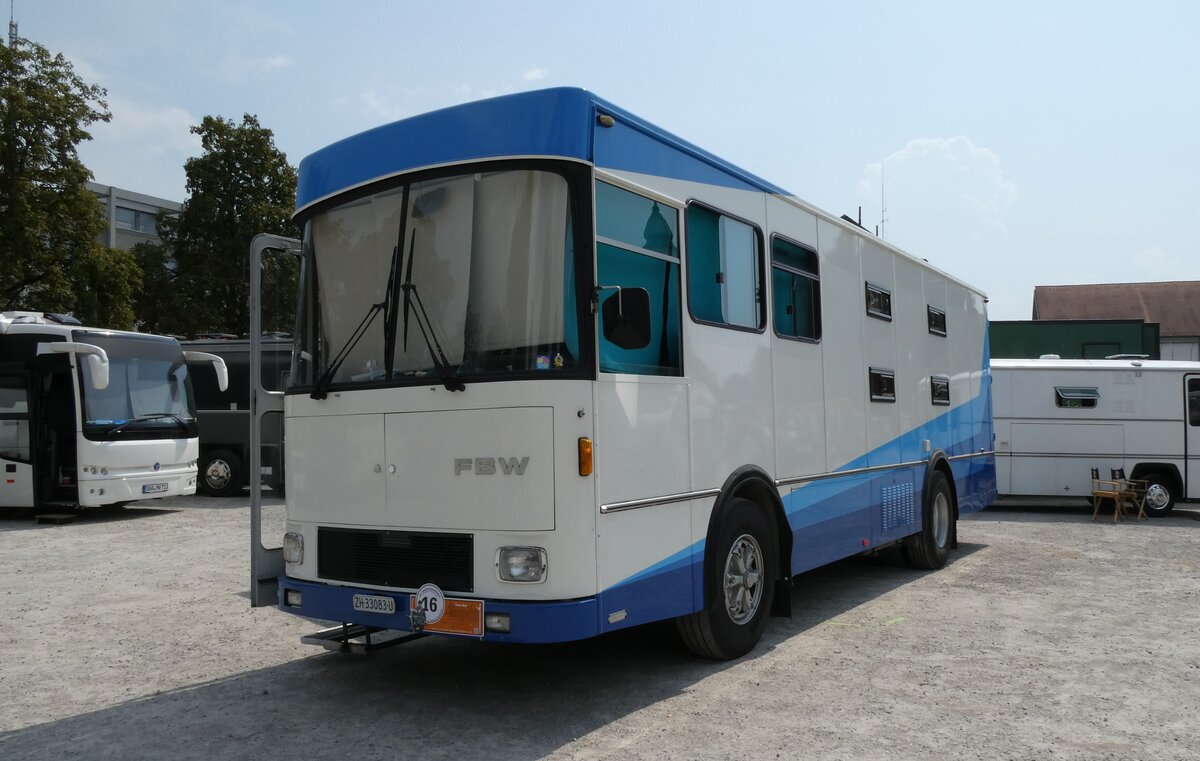 (279'002) - Wegm�ller, Elgg - ZH 33'083 U - FBW/FHS (ex Migros, Bern Nr. 2) am 16. August 2025 in Solothurn, Baseltor 