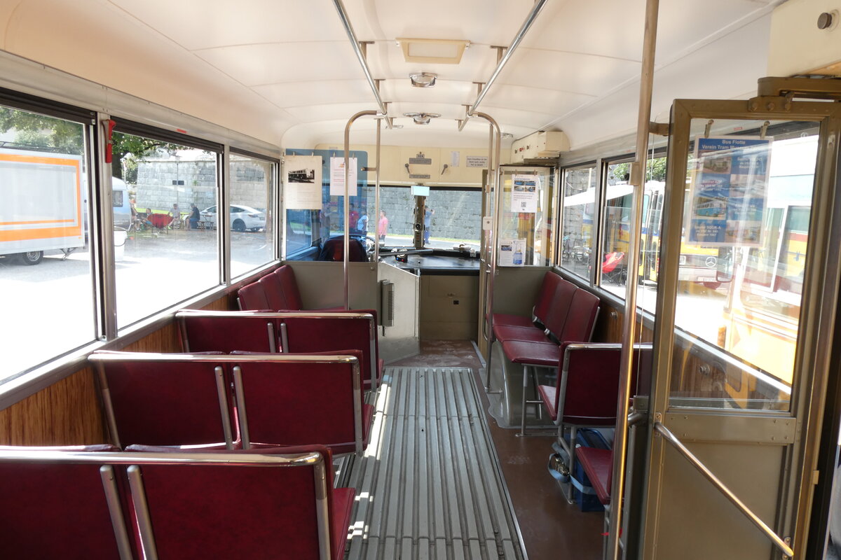 (279'017) - VBZ Z�rich (TMZ) - Nr. 324/ZH 66'324 - FBW/T�scher (ex Privat; ex VBZ Z�rich Nr. 324) am 16. August 2025 in Solothurn, Baseltor (Innenaufnahme)