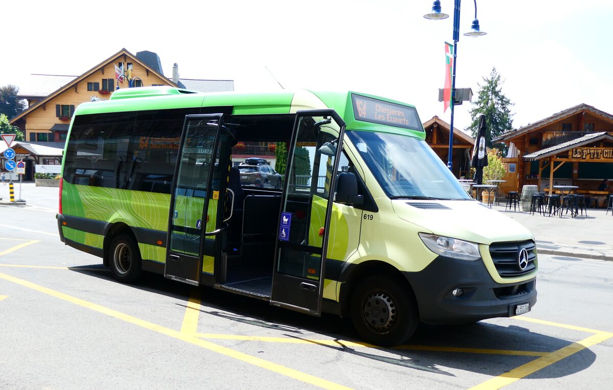 (279'172) - TPC Aigle - Nr. 619/VS 551'246 - Mercedes am 17. August 2025 beim Bahnhof Villars-sur-Ollon