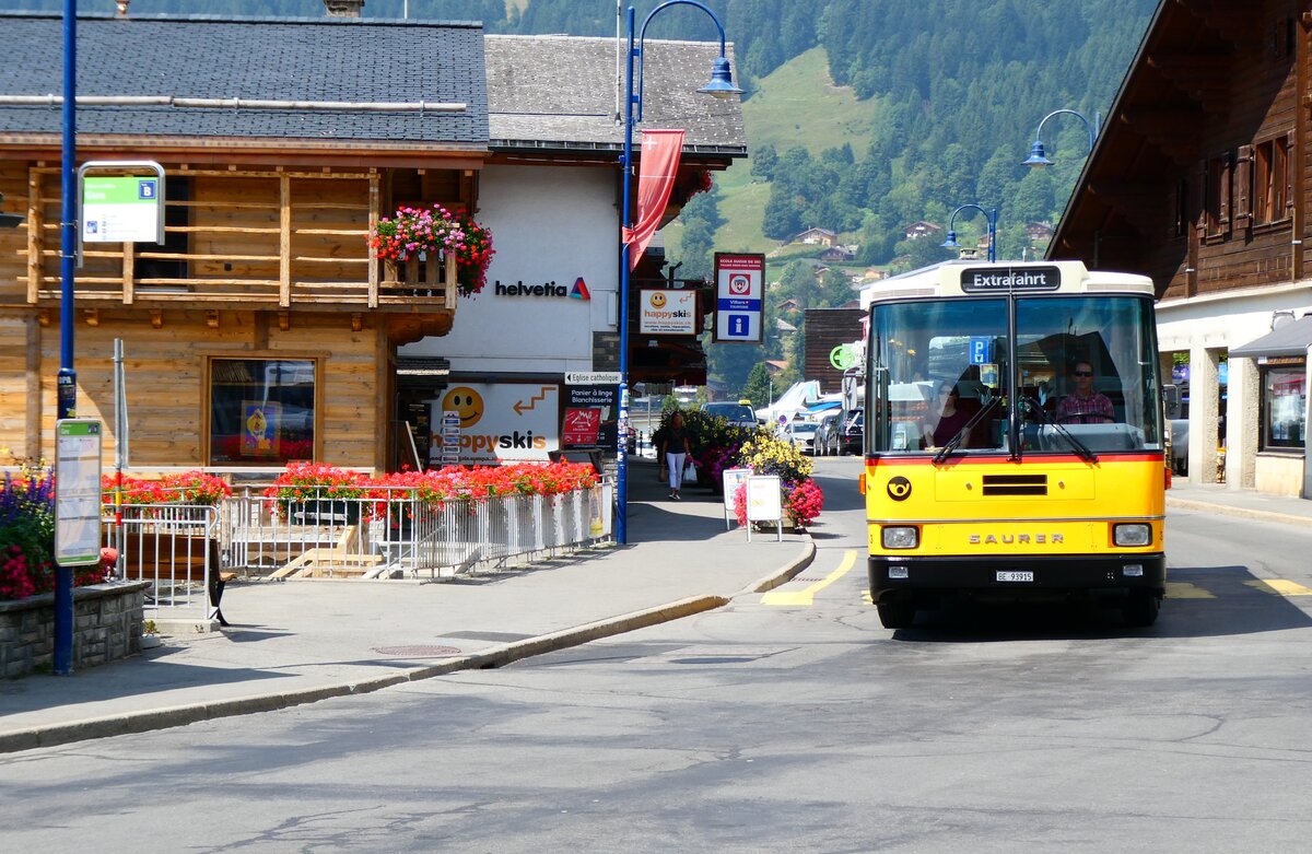 (279'177) - Kolb, Grasswil - Nr. 3/BE 93'915 - Saurer/R&J (ex Schmocker, Stechelberg Nr. 3/PID 2409; ex Schmocker, Stechelberg Nr. 1; ex Gertsch, Stechelberg Nr. 1) am 17. August 2025 beim Bahnhof Villars-sur-Ollon