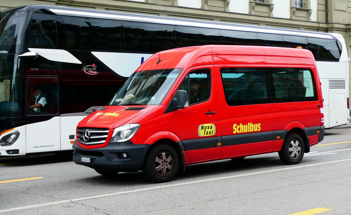 (279'248) - Nova Taxi, Bern - BE 844'500 - Mercedes am 21. August 2025 beim Bahnhof Bern