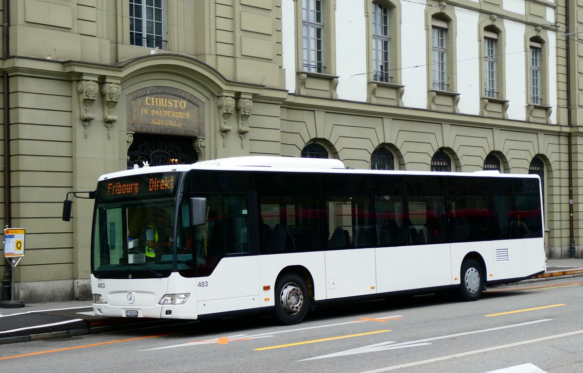 (279'250) - Intertours, Domdidier - Nr. 483/FR 300'483 - Mercedes (ex PostAuto Bern Nr. 2/PID 4559; ex Klopfstein, Laupen Nr. 2) am 21. August 2025 beim Bahnhof Bern
