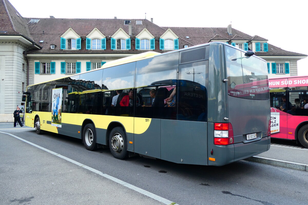 (279'275) - STI Thun - Nr. 148/BE 801'158 - MAN am 22. August 2025 beim Bahnhof Thun