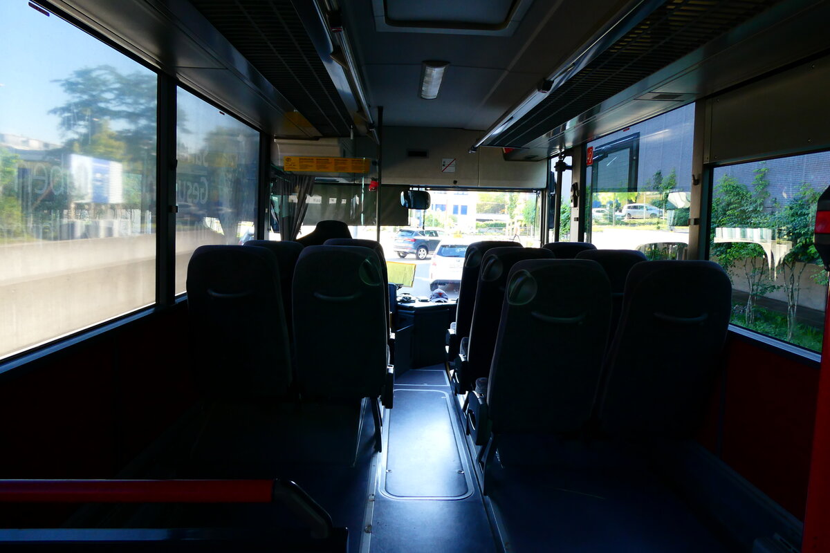 (279'390) - Tschannen, Zofingen - Nr. 7/AG 14'483/PID 90 - Setra am 26. August 2025 in Baar, Kantonsspital (Innenaufnahme)