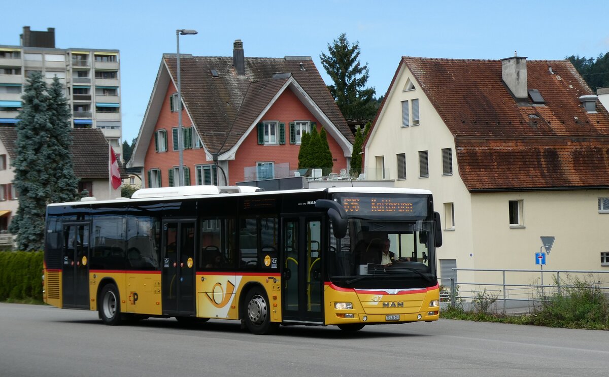 (279'523) - PostAuto Ostschweiz - SG 436'004/PID 10'500 - MAN am 29. August 2025 beim Bahnhof Uznach