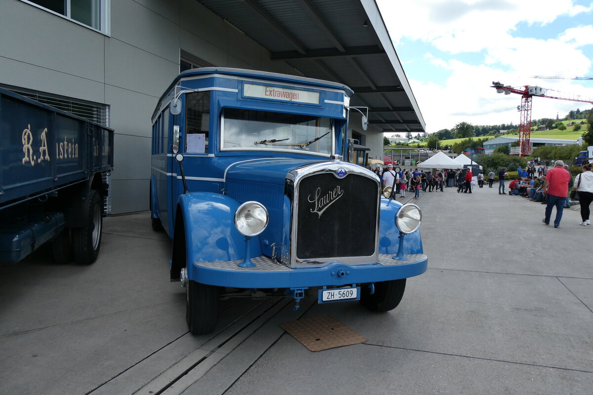 (279'702) - VBZ Z�rich (TMZ) - Nr. 9/ZH 5609 - Saurer/SWS (ex Bamert, Wollerau; ex BBA Aarau Nr. 1; ex VBZ Z�rich Nr. 209; ex VBZ Z�rich Nr. 9) am 30. August 2025 in CAMPUS Sursee