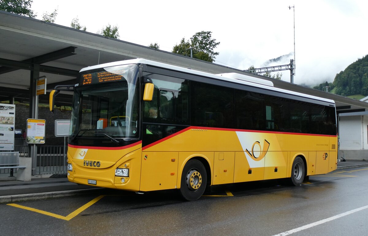 (279'889) - Spring, Schwenden - BE 368'914/PID 10'313 - Iveco am 5. September 2025 beim Bahnhof Oey-Diemtigen