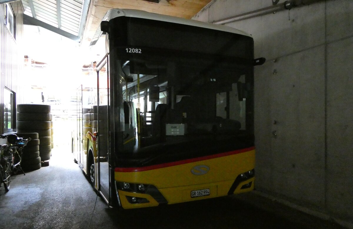 (279'909) - PostAuto Graub�nden - GR 162'994/PID 12'082 - eSolaris am 5. September 2025 in Gstaad, Garage