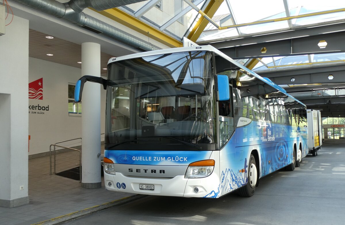 (279'948) - LBB Susten - Nr. 2/VS 38'002 - Setra am 6. September 2025 in Leukerbad, Busbahnhof