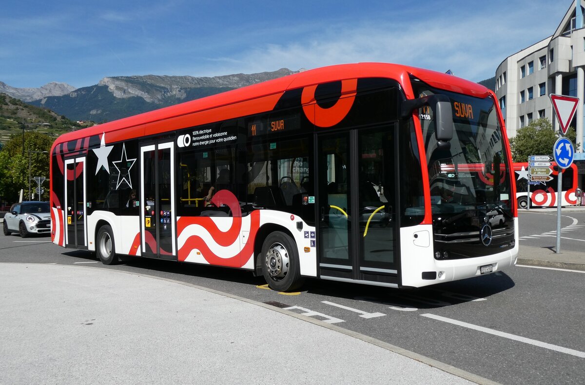 (279'961) - PostAuto Wallis - Nr. 158/VS 574'966/PID 12'158 - eMercedes am 6. September 2025 beim Bahnhof Sion