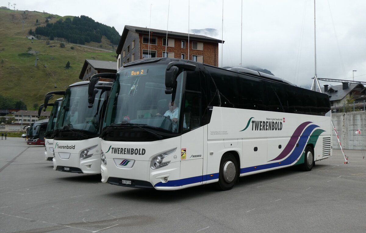 (280'064) - Twerenbold, Baden - Nr. 44/AG 197'139 - VDL am 8. September 2025 in Andermatt, Bahnhofplatz