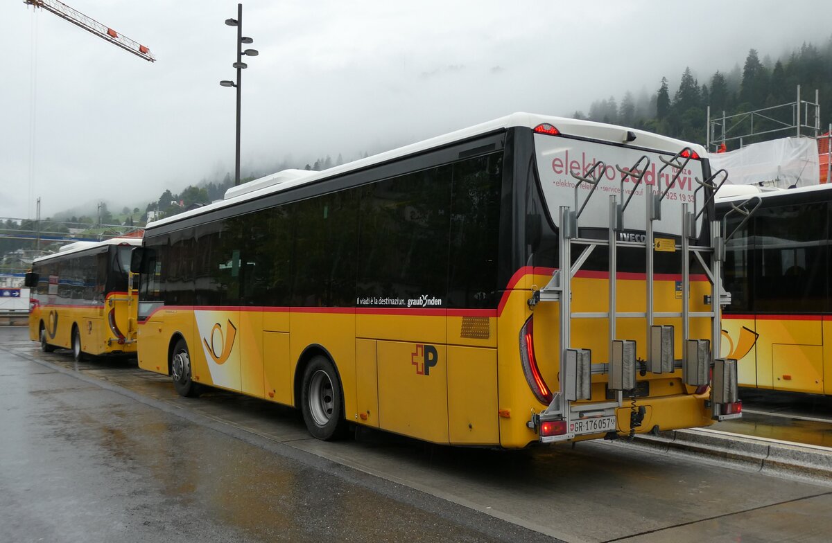 (280'116) - PostAuto Graub�nden - GR 176'057/PID 11'637 - Iveco (ex Nr. 11; ex Fontana, Ilanz Nr. 11) am 9. September 2025 beim Bahnhof Ilanz