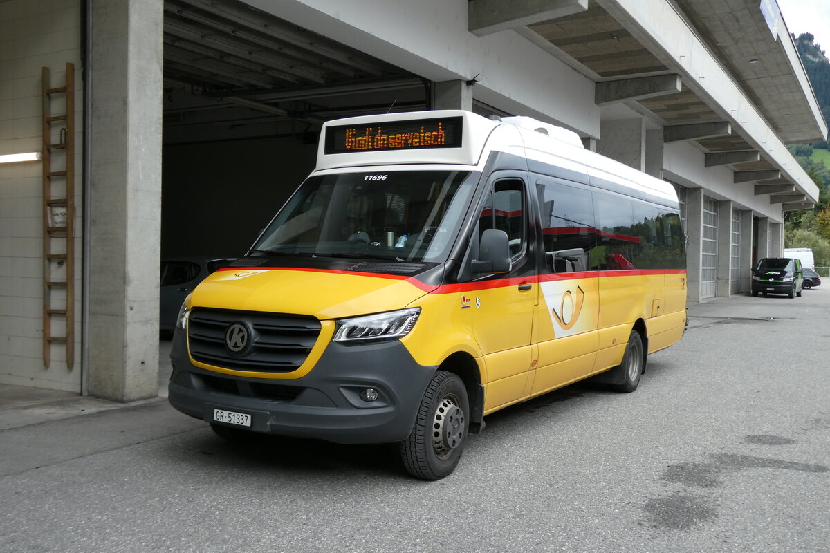 (280'199) - PostAuto Graub�nden - GR 51'337/PID 11'696 - K-Bus (ex Nr. 31) am 9. September 2025 in Schluein, Garage