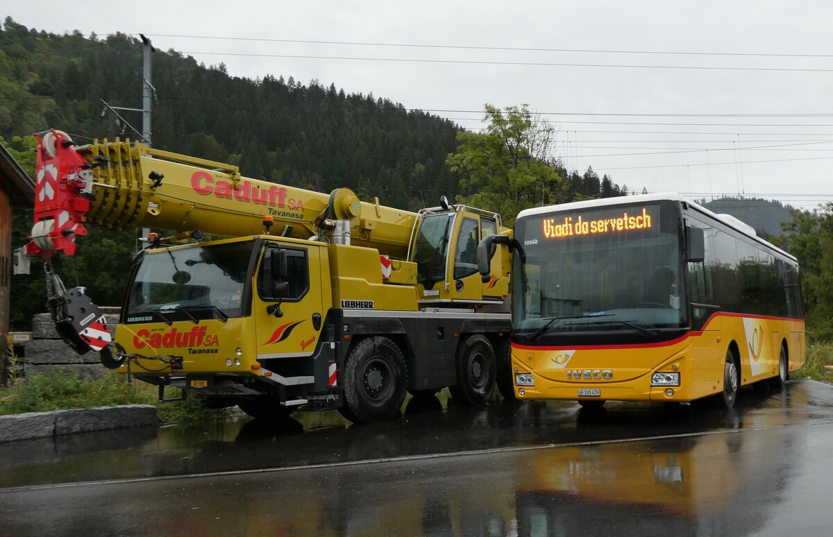 (280'222) - PostAuto Graub�nden - GR 105'479/PID 10'068 - Iveco (ex Nr. 21; ex Fontana, Ilanz Nr. 21) am 10. September 2025 beim Bahnhof Ilanz