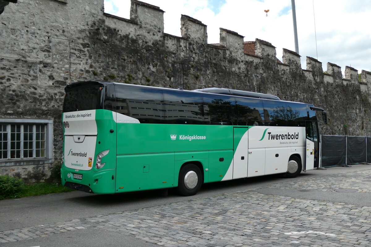 (280'299) - Twerenbold, Baden - Nr. 8/BE 552'983 - VDL am 11. September 2025 in Thun, Berntorplatz