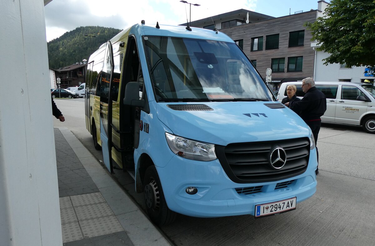 (280'463) - Breuss, Rankweil - I 2947 AV - Mercedes am 16. September 2025 beim Bahnhof Seefeld