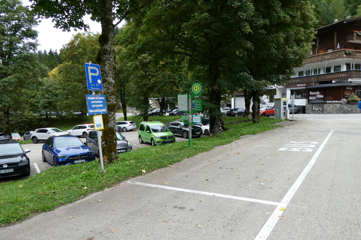 (280'470) - Bus-Haltestelle am 17. September 2025 in Eng, Eng Alm
