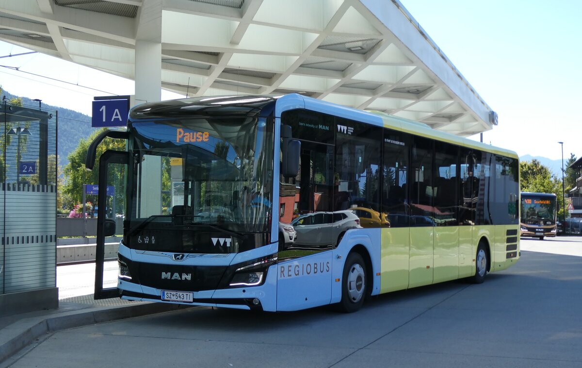 (280'520) - Breuss, Rankweil - Nr. 543/SZ 543 TI - MAN am 18. September 2025 beim Bahnhof Seefeld
