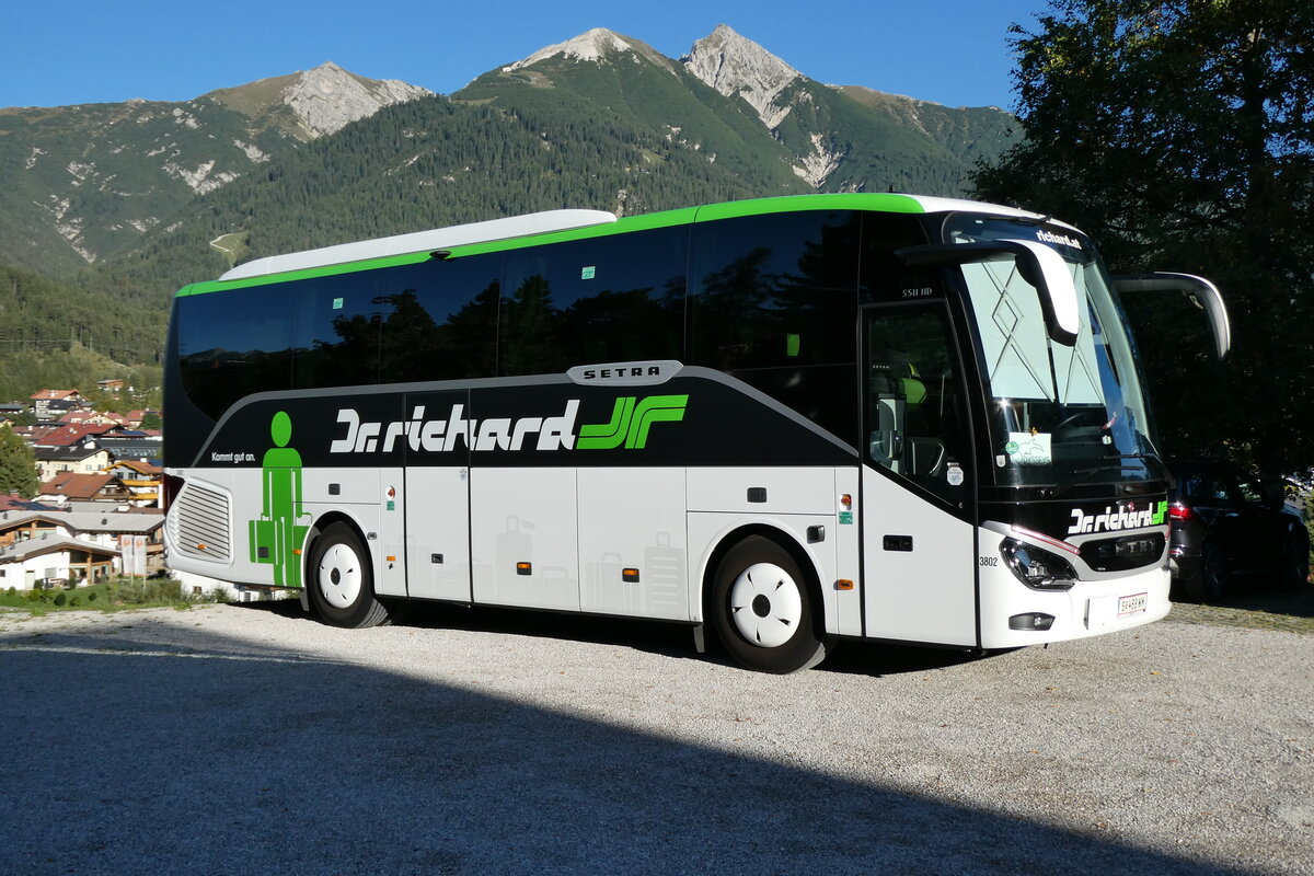 (280'633) - Dr. Richard - Nr. 1802/S 468 WM - Setra am 20. September 2025 in Seefeld, Hotel Seelos