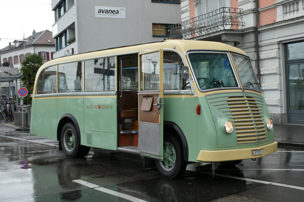 (280'736) - AAGS Schwyz - Nr. 1/SZ 5171 - Saurer/Geser (ex Nr. 9; ex Nr. 17; ex Nr. 9; ex Nr. 1) am 27. September 2025 beim Bahnhof W�denswil