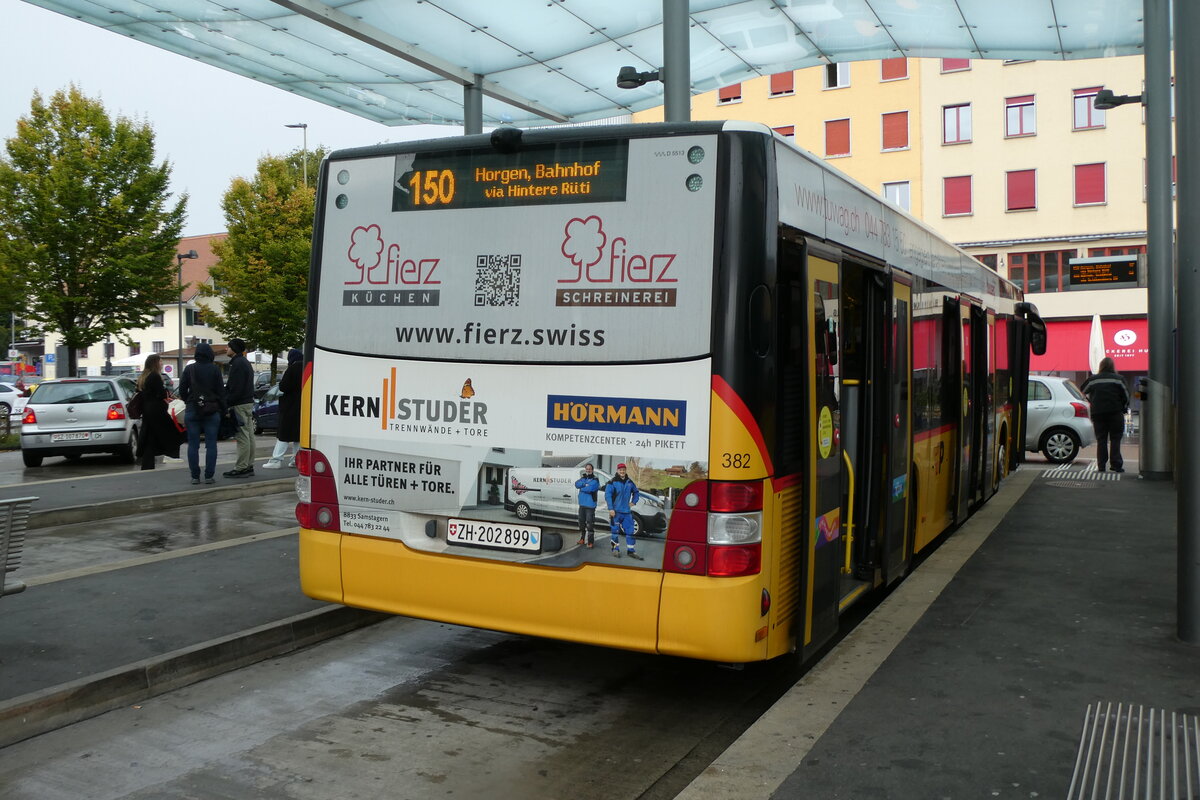 (280'746) - PostAuto Z�rich - Nr. 382/ZH 202'899/PID 11'269 - MAN am 27. September 2025 beim Bahnhof W�denswil