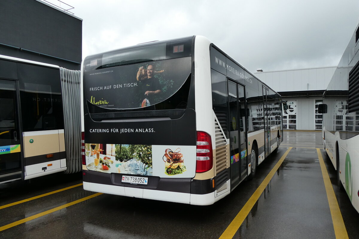 (280'764) - AZZK Zollikon - Nr. 52/ZH 738'052 - Mercedes am 27. September 2025 in Winterthur, Daimler Buses