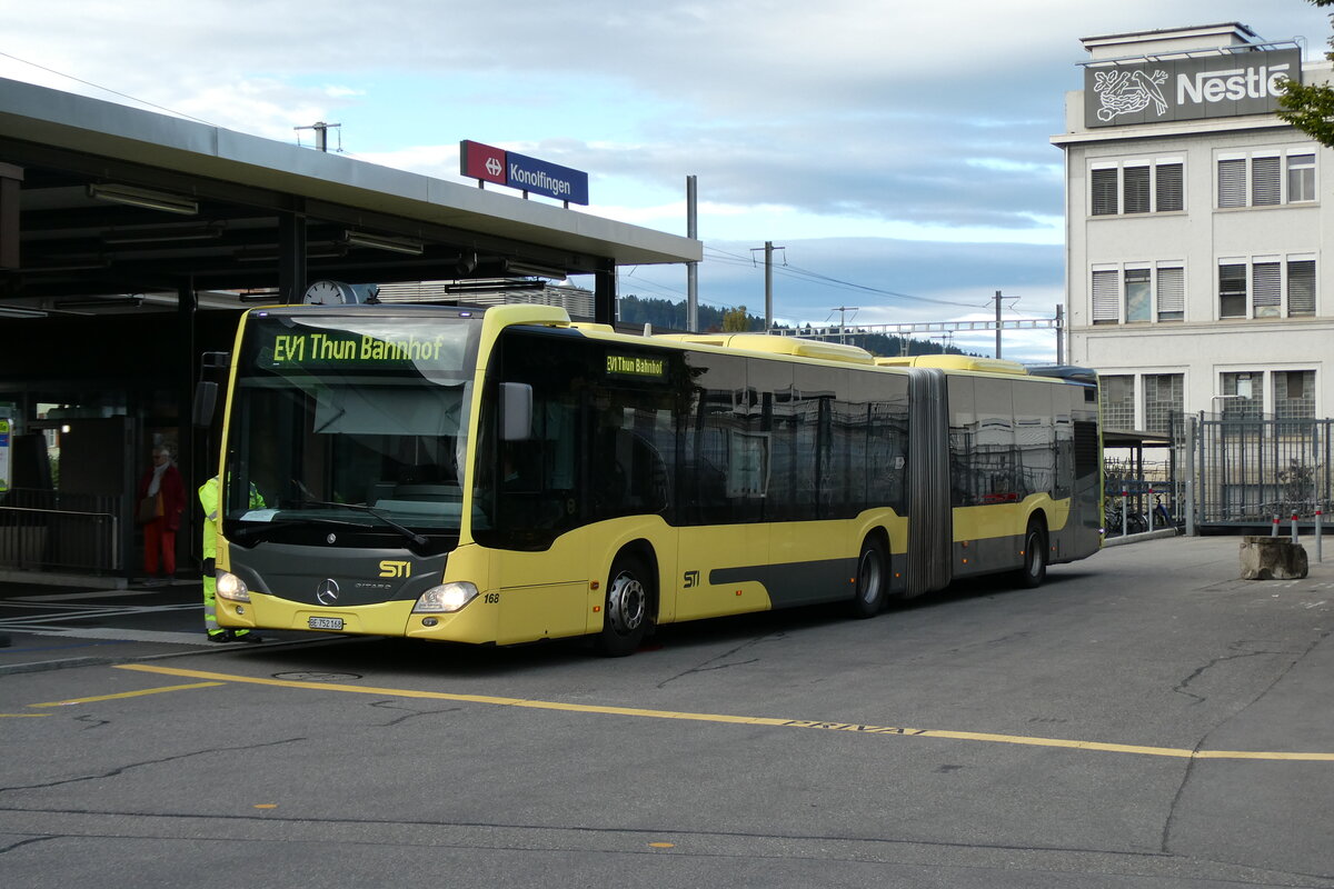 (280'938) - STI Thun - Nr. 168/BE 752'168 - Mercedes am 4. Oktober 2025 beim Bahnhof Konolfingen