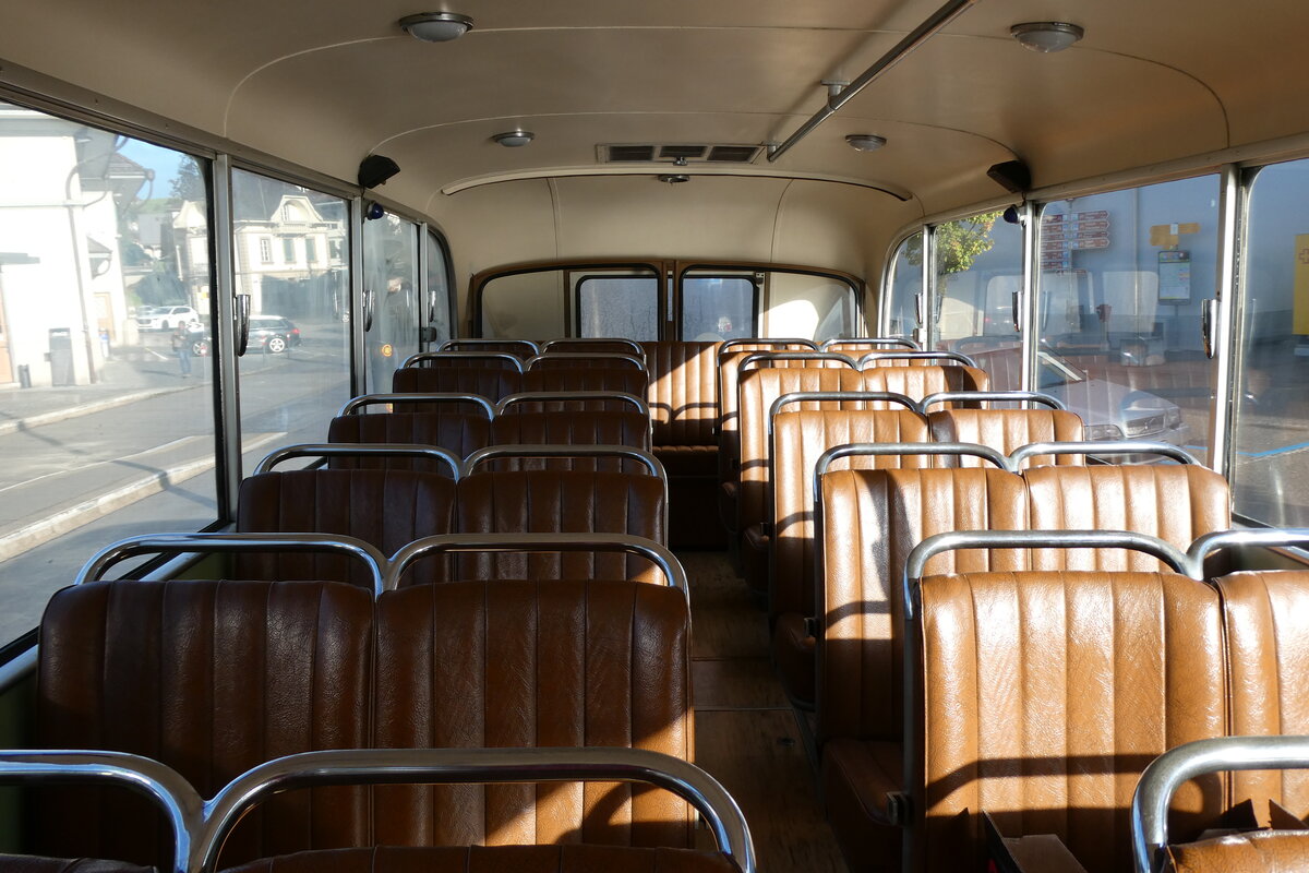 (280'987) - Steiner, Messen - SO 20'142 - Berna/Hess (ex B�rtschi, Biberen) am 5. Oktober 2025 beim Bahnhof Langnau (Innenaufnahme)