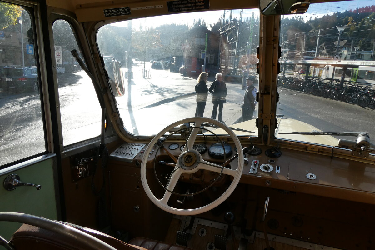 (280'989) - Steiner, Messen - SO 20'142 - Berna/Hess (ex B�rtschi, Biberen) am 5. Oktober 2025 beim Bahnhof Langnau (Innenaufnahme)