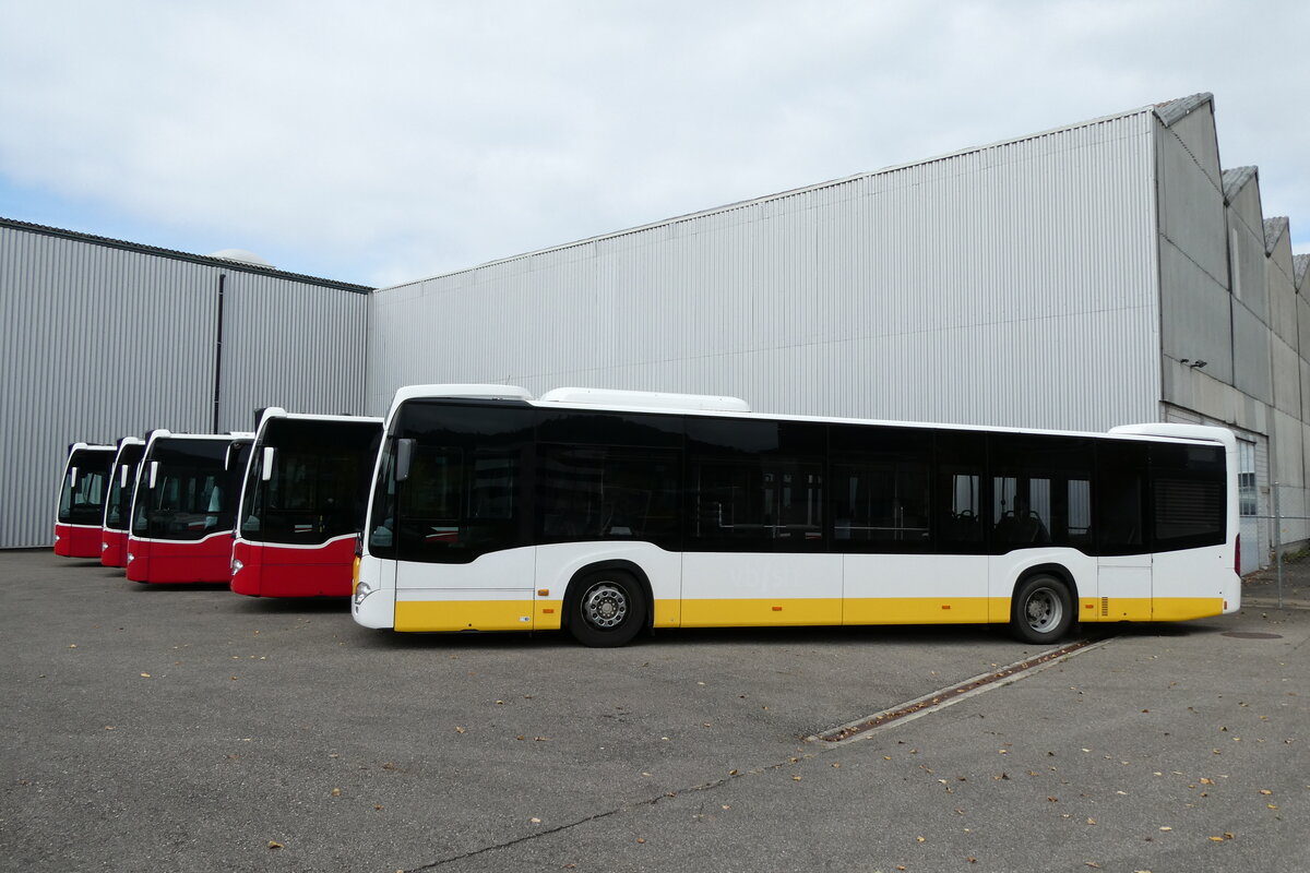 (281'192) - VBSH Schaffhausen - Nr. 37 - Mercedes (ex Nr. 25) am 10. Oktober 2025 in Winterthur, Daimler Buses