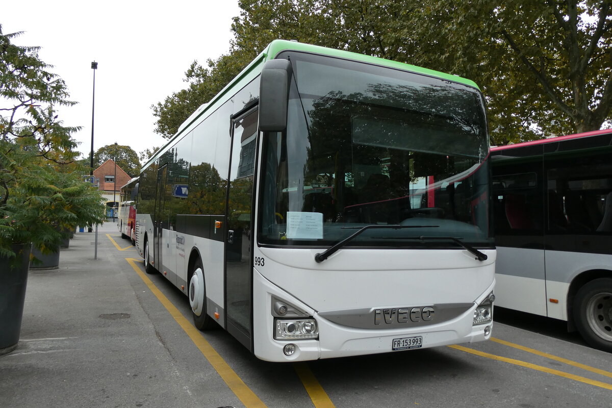 (281'251) - Rapold, Rheinau - Nr. 993/FR 153'993 - Iveco (ex PostBus/A) am 11. Oktober 2025 beim Bahnhof Yverdon