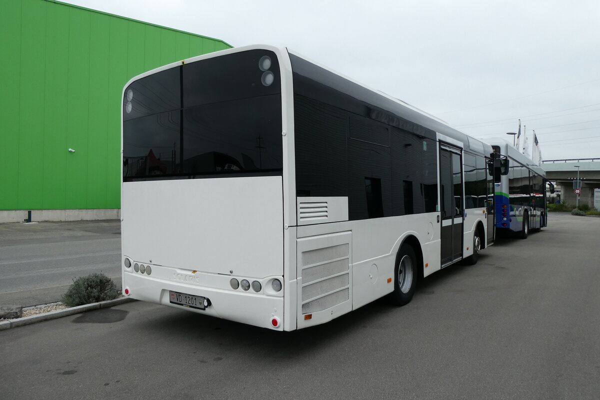 (281'287) - TPC Aigle - VD 1201 - Solaris (ex Theataz, Sion; ex HLB Hofstein/D Nr. 701; ex SiMobil, I-Kastelruth Nr. 1251; ex SAD Bozen/I Nr. 1251) am 11. Oktober 2025 in Kerzers, Interbus