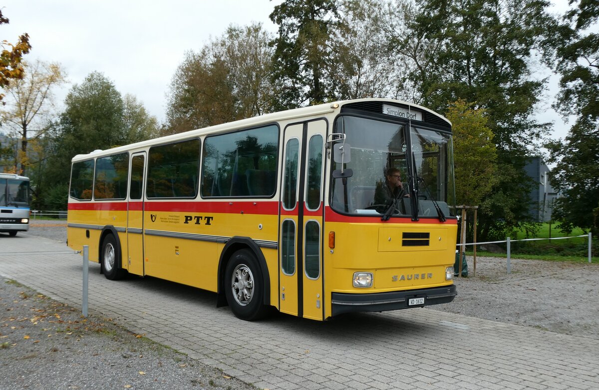 (281'408) - Riviera Carburant Lavage, St-L�gier - VD 1612 - Saurer/R&J (ex Fischer, D-Weilheim; ex ZVB Zug Nr. 141; ex ZVB Zug Nr. 41; ex P 24'354) am 12. Oktober 2025 in Hitzkirch, Interkantonale Polizeischule