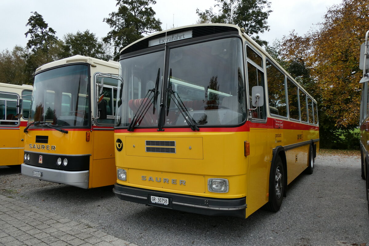 (281'413) - L�tscher, Haldenstein - GR 30'758 - Saurer/R&J (ex Dornbierer, Tahl; ex FRAM Drachten/NL Nr. 24; ex PostAuto Graub�nden PID 2870; ex P 24'367) am 12. Oktober 2025 in Hitzkirch, Interkantonale Polizeischule