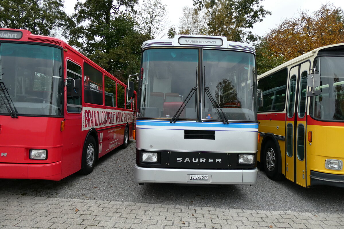 (281'440) - Pralong, Euseigne - VS 525'023 - Saurer/Lauber (ex Osterholt, Veysonnaz; ex SAPJV, L'Isle Nr. 70/PID 1302) am 12. Oktober 2025 in Hitzkirch, Interkantonale Polizeischule