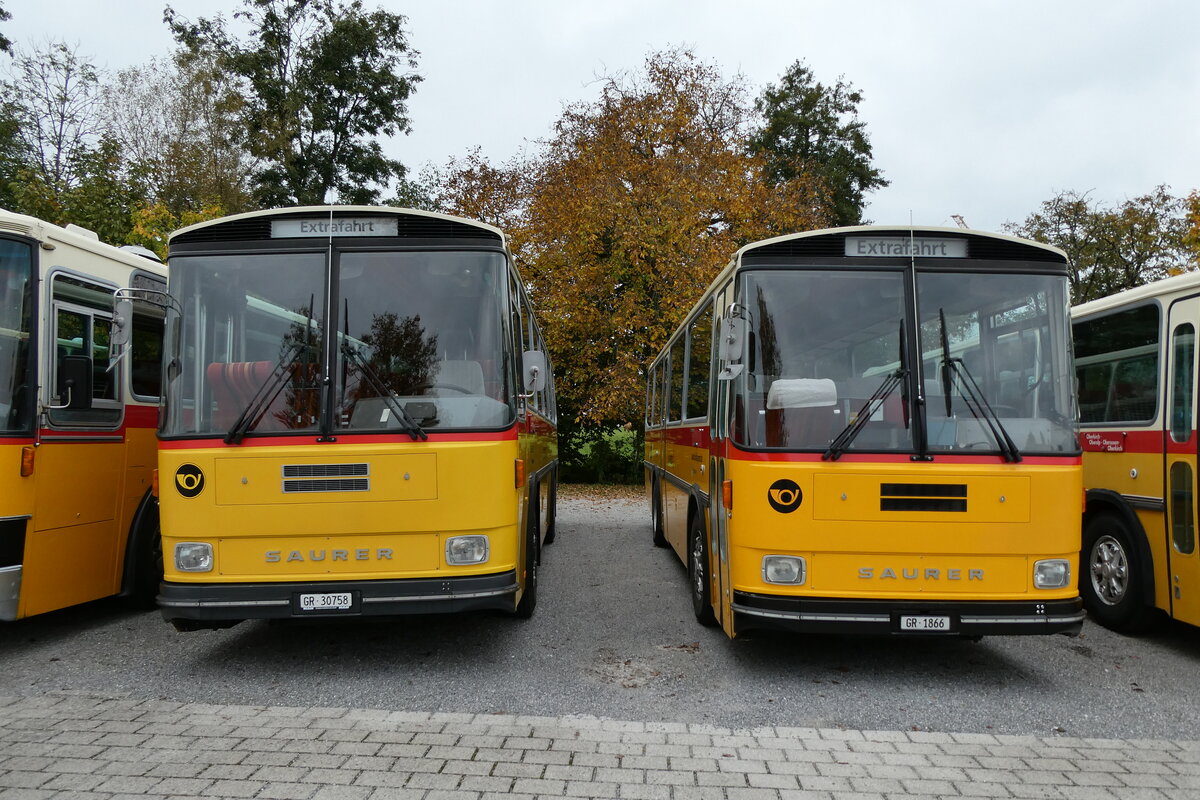 (281'447) - L�tscher, Haldenstein - GR 30'758 - Saurer/R&J (Dornbierer, Thal; ex FRAM Drachten/NL Nr. 24; ex PostAuto Graub�nden PID 2870; ex P 24'367) + Gaudenz, Andeer - GR 1866 - Saurer/R&J (ex Mark, Andeer PID 2824; ex PostAuto Graub�nden; ex P 24'350) am 12. Oktober 2025 in Hitzkirch, Interkantonale Polizeischule