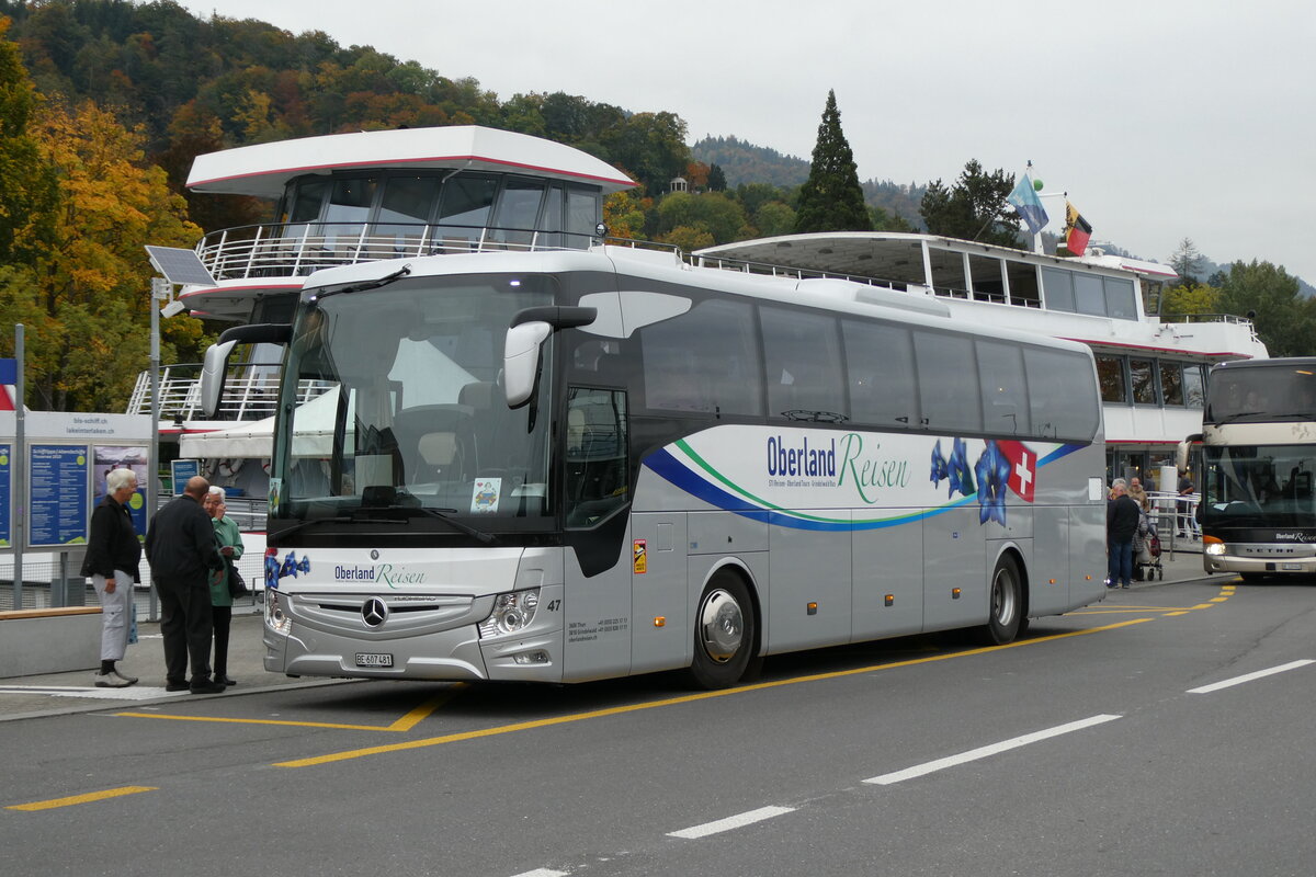 (281'485) - Oberland Reisen, Thun - Nr. 47/BE 607'481 - Mercedes am 14. Oktober 2025 beim Bahnhof Thun