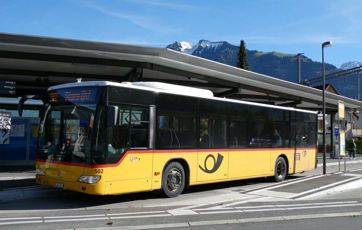 (281'866) - PostAuto Zentralschweiz - Nr. 502/NW 348/PID 5265 - Mercedes (ex Nr. 31; ex Thepra, Stans Nr. 31) am 28. Oktober 2025 beim Bahnhof Sarnen