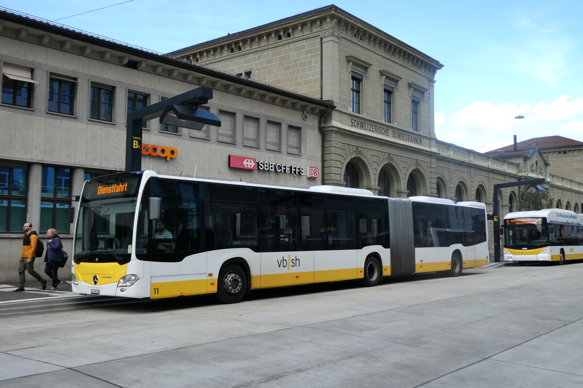 (281'896) - VBSH Schaffhausen - Nr. 11/SH 38'011 - Mercedes am 30. Oktober 2025 beim Bahnhof Schaffhausen