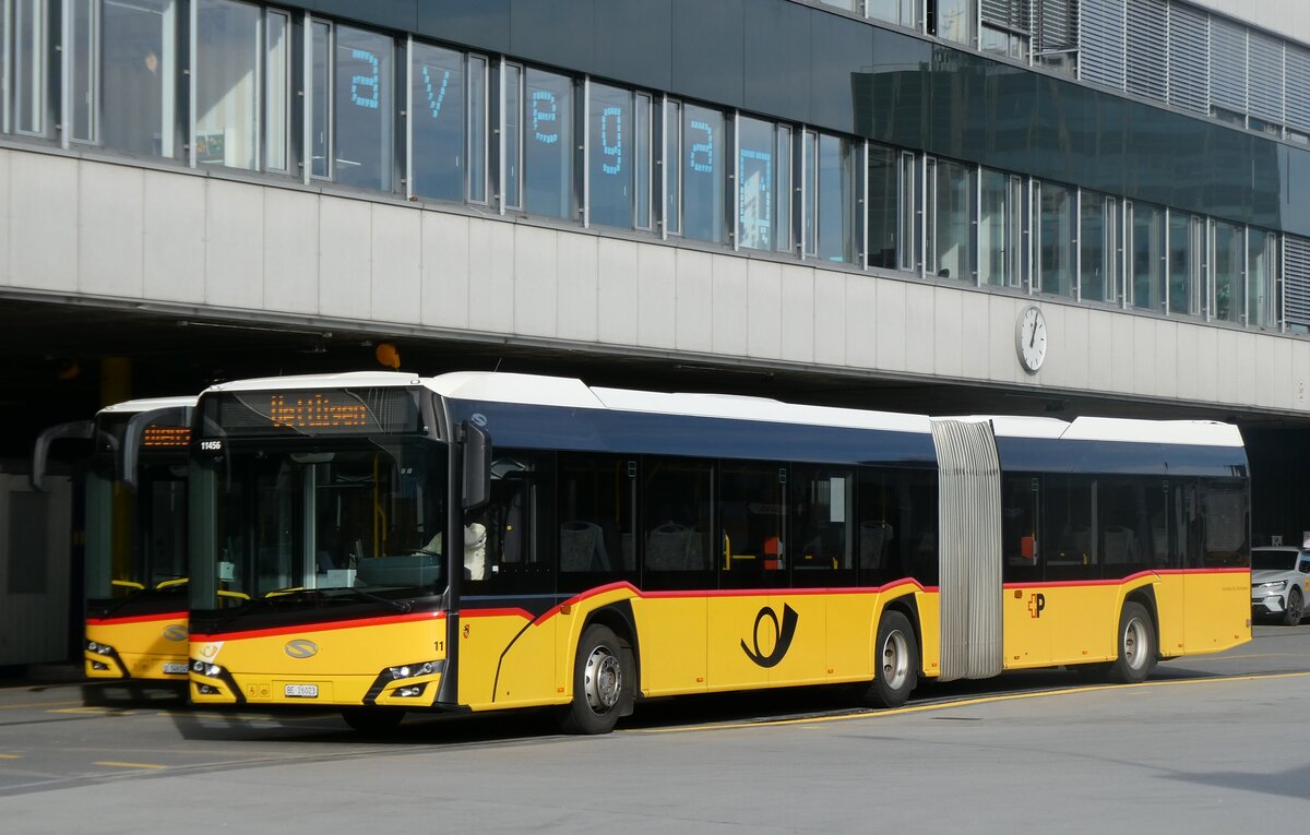 (282'117) - Steiner, Ortschwaben - Nr. 11/BE 26'023/PID 11'456 - Solaris am 7. November 2025 in Bern, Postautostation