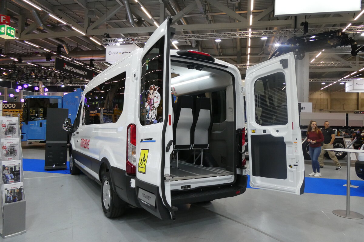 (282'138) - Funi-Car, Biel - Nr. 45 - eFord am 7. November 2025 in Bern, transport.ch