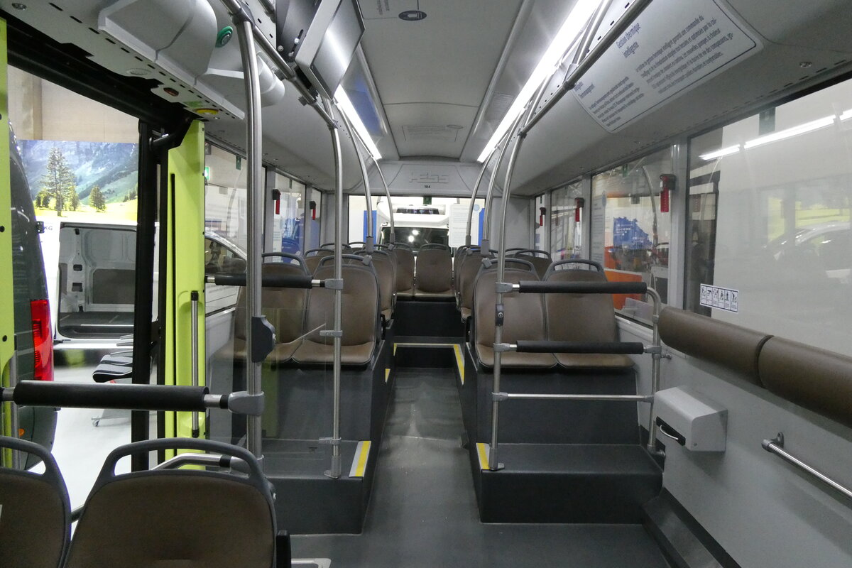 (282'147) - VBZ Z�rich - Nr. 184 - eHess am 7. November 2025 in Bern, transport.ch (Innenaufnahme)