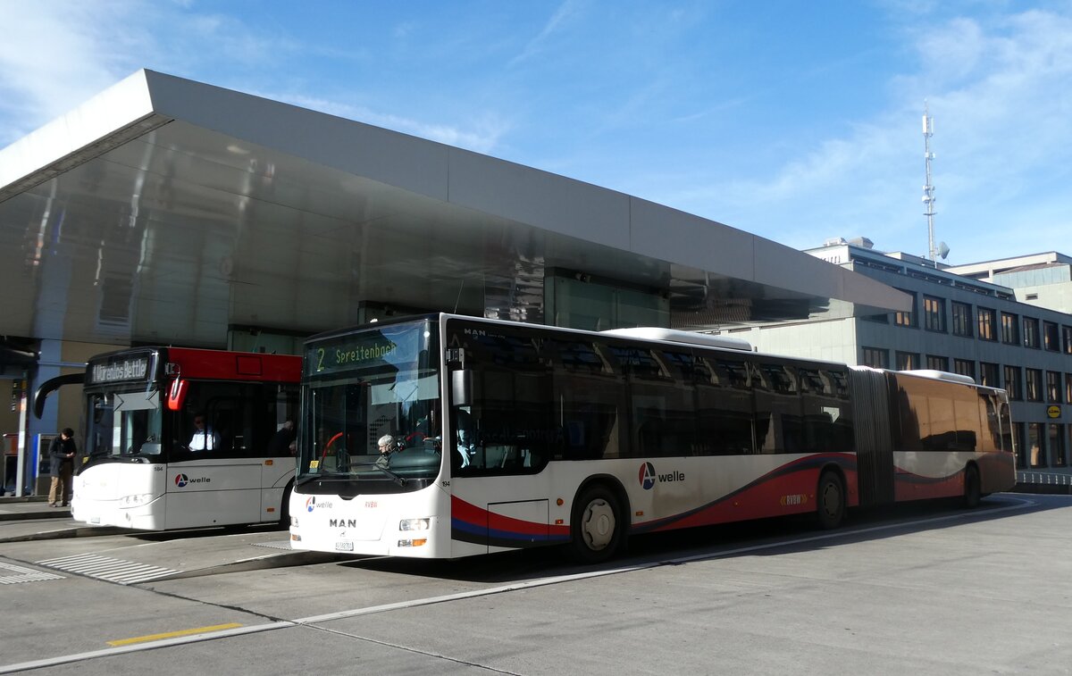 (282'331) - RVBW Wettingen - Nr. 194/AG 582'701 - MAN (ex Inderm�hle, Rekingen) am 11. November 2025 beim Bahnhof Baden