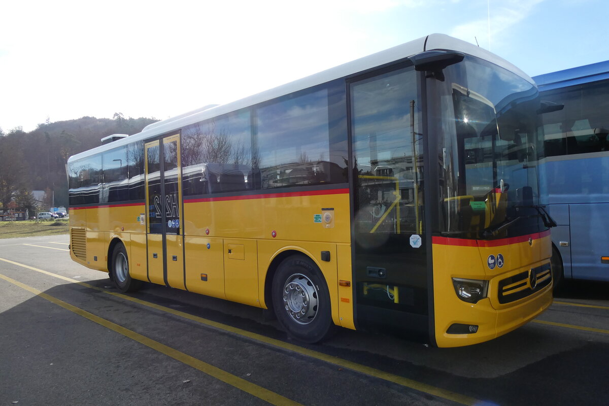 (282'403) - PostAuto Wallis - (407'979) - Mercedes am 15. November 2025 in Winterthur, Daimler Buses