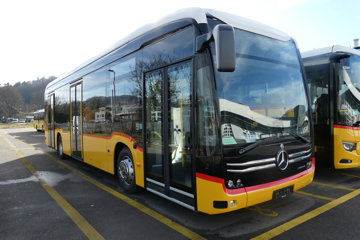 (282'409) - PostAuto Nordschweiz - PID 12'250 - eMercedes am 15. November 2025 in Winterthur, Daimler Buses