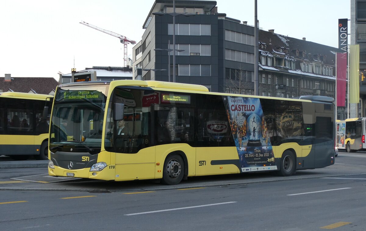 (282'541) - STI Thun - Nr. 178/BE 752'178 - Mercedes am 22. November 2025 beim Bahnhof Thun